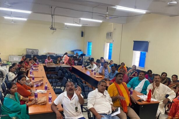 IMG 20230424 WA0077 1 पंसस की बैठक में छाया रहा पेयजल संकट और बिजली आपूर्ति की लचर व्यवस्था का मुद्दा