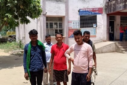IMG 20230516 WA0026 तस्करी के लिए ले जाए जा रहे तीन पिकअप वैन पर लदे दर्जनों गौवंश को पुलिस ने किया बरामद , तीन तस्कर भी गिरफ्तार