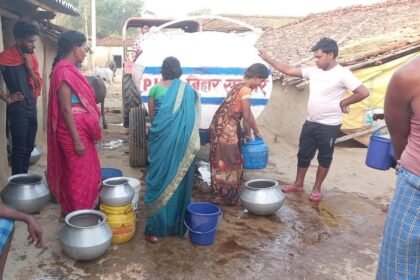 IMG 20230524 WA0011 नक्सल प्रभावित छकरबंधा के महादलित टोले में पहुंचाया गया पानी, वार्ड 8 एवं 9 में पानी की समस्या को किया गया दूर