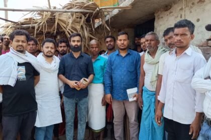 IMG 20230528 WA0031 बलना गांव जाकर मृतक के परिजनों से भाकपा माले और इंसाफ मंच का प्रतिनिधिमंडल ने की मुलाकात, कहा- कमलेश चौधरी की साजिशन हुई हत्या