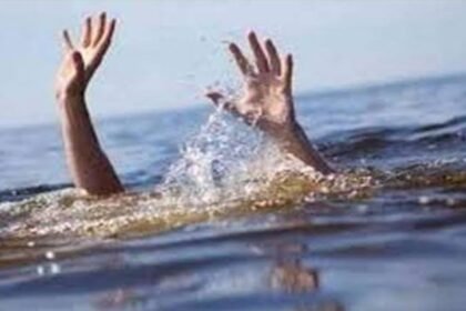 20230731 221307 आहर में डूबने से एक युवक की हुई मौत
