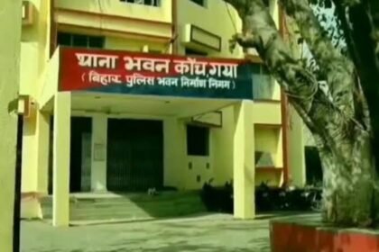 20230731 223506 अवैध बालू लदे एक ट्रैक्टर को पुलिस ने किया जब्त, चालक हुआ फरार