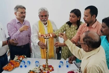 IMG 20230722 WA0012 जीबीएम कॉलेज के नवनिर्मित पुस्तकालय भवन का पूर्व मंत्री डॉ. प्रेम कुमार ने किया उद्घाटन