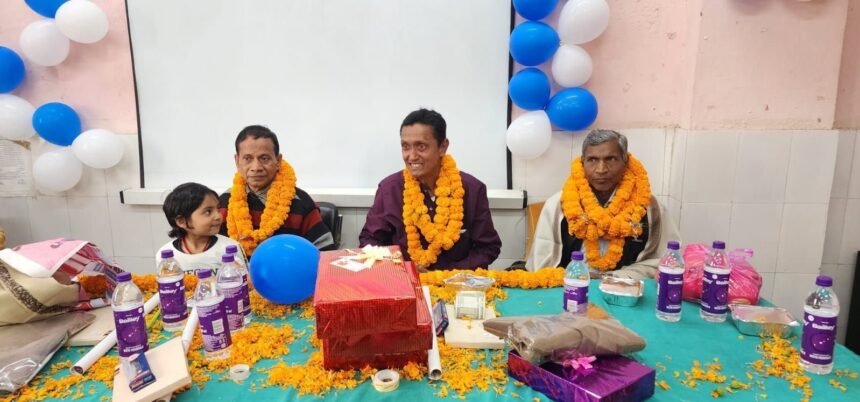 img 20240202 wa00357900399631601620138 फतेहपुर सामुदायिक स्वास्थ्य केंद्र में सेवानिर्वित तीन कर्मचारियों को दी गई विदाई