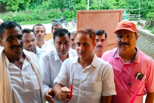image editor output image 221449904 17239998870444685794922479402834 टिकारी में कांग्रेस पार्टी का प्रखण्ड कमिटी कार्यालय का उद्घाटन, सुमन्त कुमार ने सरकार पर साधा निशाना