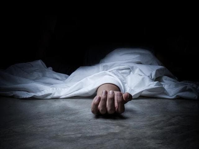 कोंच में युवक की गला रेतकर हुई हत्या के मामले में कांड दर्ज, नौकरी और शादी के नाम पर ठगी का आरोप 1 image search 16704966859512882778153119312335 कोंच में युवक की गला रेतकर हुई हत्या के मामले में कांड दर्ज, नौकरी और शादी के नाम पर ठगी का आरोप