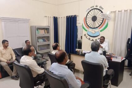 img 20240829 wa00448577718352862462461 राष्ट्रीय लोक अदालत को सफल बनाने के लिए बैंक अधिकारियों के साथ बैठक, ऋण मामलों के निपटारे पर जोर