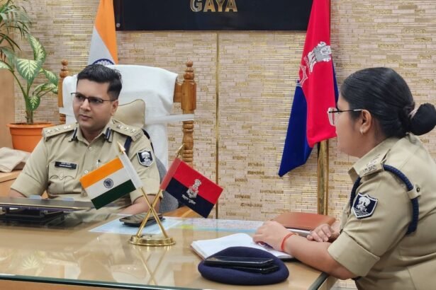 img 20241030 wa00436525401988554004339 भयमुक्त चुनाव को लेकर एसएसपी ने की महत्वपूर्ण बैठक, एरिया डोमिनेशन का दिया निर्देश