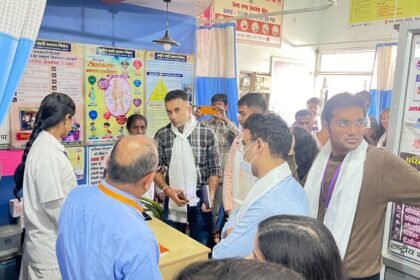 img 20241112 wa00442771967725339746930 1 प्रशिक्षु आइएएस अधिकारियों ने किया जेपीएन सदर अस्पताल का भ्रमण, स्वास्थ्य सेवाओं से जुड़ी योजनाओं व क्रियाकलापों को विस्तार से जाना