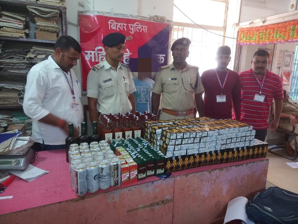 image editor output image 232095343 17488770947645874648352607075691 दिल्ली-गया समर स्पेशल ट्रेन से भारी मात्रा में शराब लेकर आ रहा माफिया ट्रेन में ही दबोचा गया, ऊंची कीमत पर था बेचा जाना