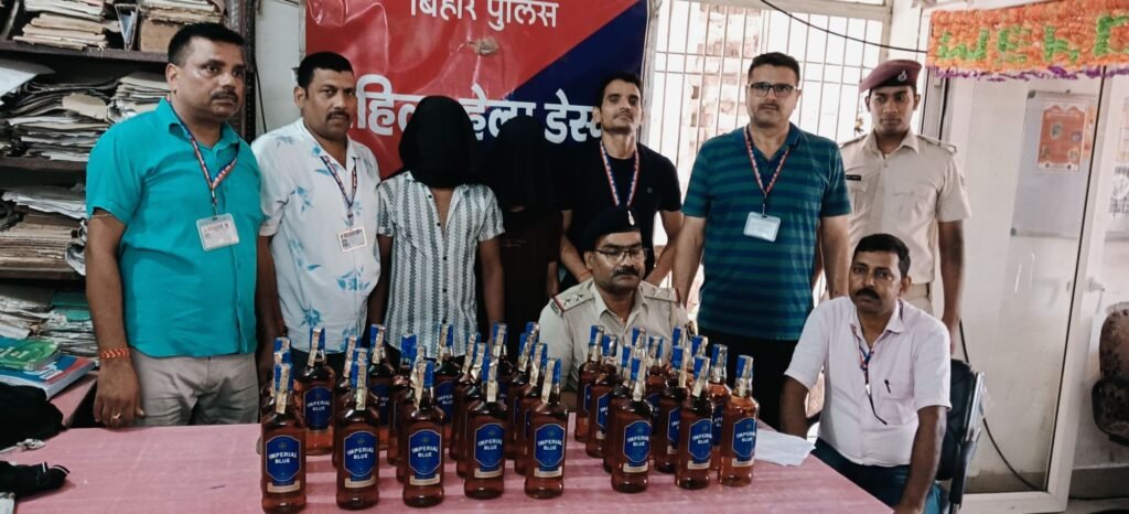 image editor output image 711983142 17506861083334205265842386262409 दो शराब तस्कर गया जंक्शन पर पकड़े गए, पश्चिम बंगाल से लाकर बिहार में ऊंचे दामों पर हैं बेचते, फैला है माफियाओं का जाल