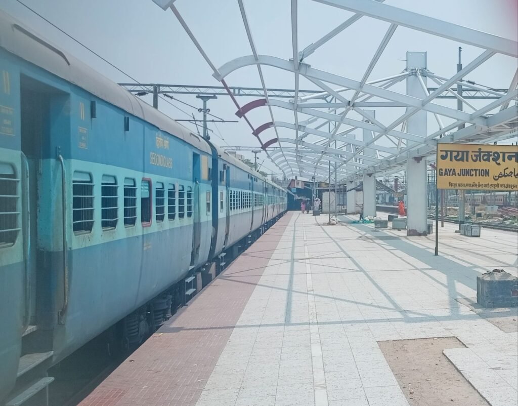 image editor output image 809411720 17504964371792532353736242679413 ये कोई झील या तालाब नहीं, यह गया जंक्शन है, अंदर शेड से भी टपकता है पानी, तो कहीं शेड ही नहीं