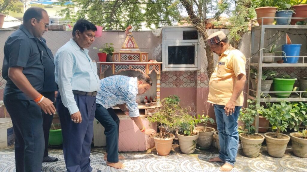 विश्व पर्यावरण दिवस पर 'एक पेड़ माँ के नाम' अभियान, भाजपा नेता ने तुलसी का बताया महत्व 1 image editor output image124676621 17491120105518089691801682373169 विश्व पर्यावरण दिवस पर 'एक पेड़ माँ के नाम' अभियान, भाजपा नेता ने तुलसी का बताया महत्व