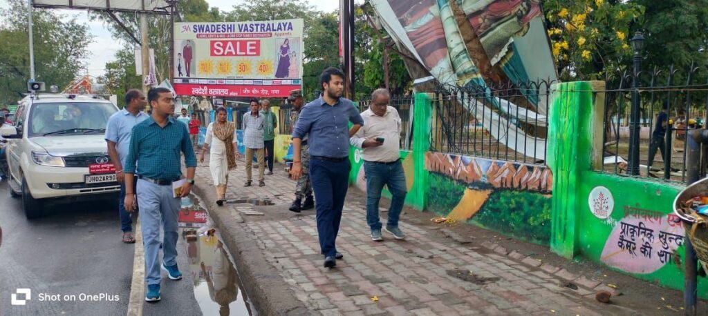 एक बार फिर शहर में वेंडिंग जोन पार्किंग जोन चिन्हित, नगर आयुक्त के निर्देशों पर अमल का लोगों को इंतजार 1 image editor output image175326505 17501730222345593165458177359897 एक बार फिर शहर में वेंडिंग जोन पार्किंग जोन चिन्हित, नगर आयुक्त के निर्देशों पर अमल का लोगों को इंतजार