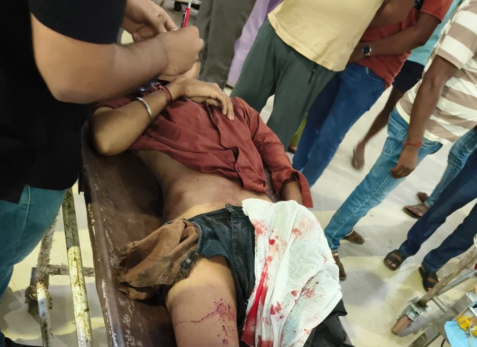 गया-कोडरमा रेलखंड पर ट्रेन की चपेट में आने से युवक की दर्दनाक मौत, घटना कुछ ऐसी हुई कि जानकर रह जाएंगे हैरान 1 image editor output image 114404877 1751865256481178564661559884832 गया-कोडरमा रेलखंड पर ट्रेन की चपेट में आने से युवक की दर्दनाक मौत, घटना कुछ ऐसी हुई कि जानकर रह जाएंगे हैरान