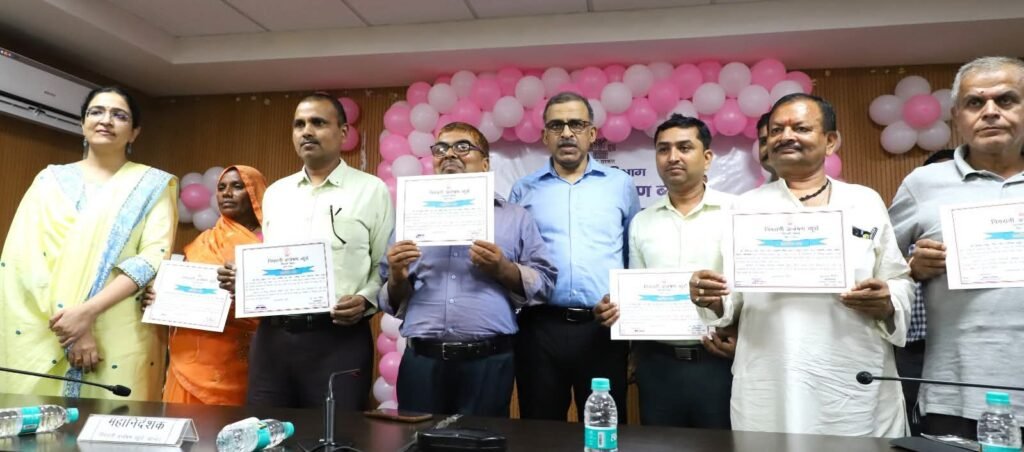 भ्रष्टाचार उन्मूलन में सहयोग करने वाले नागरिकों को सम्मानित किया गया, इस वर्ष अबतक रिश्वत लेते 42 पकड़े गए 1 image editor output image 710092109 17524982711878198038898222578338 भ्रष्टाचार उन्मूलन में सहयोग करने वाले नागरिकों को सम्मानित किया गया, इस वर्ष अबतक रिश्वत लेते 42 पकड़े गए