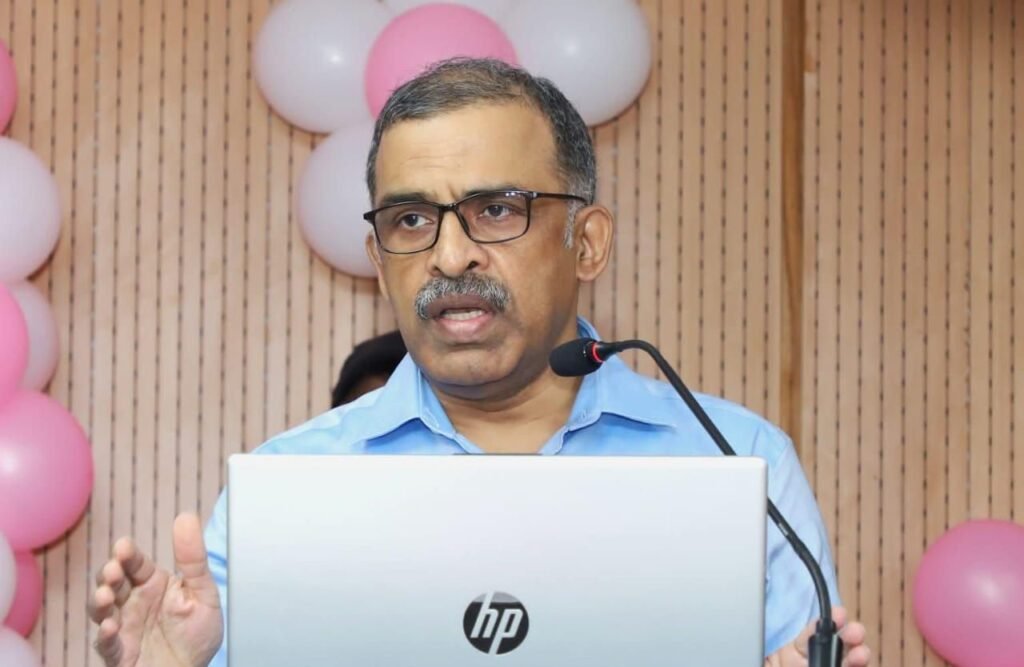 भ्रष्टाचार उन्मूलन में सहयोग करने वाले नागरिकों को सम्मानित किया गया, इस वर्ष अबतक रिश्वत लेते 42 पकड़े गए 2 image editor output image 711015630 17524981086956564012604274439996 भ्रष्टाचार उन्मूलन में सहयोग करने वाले नागरिकों को सम्मानित किया गया, इस वर्ष अबतक रिश्वत लेते 42 पकड़े गए