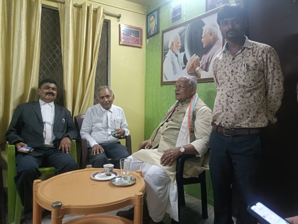 image editor output image 859282069 17523223739648007562755293945438 केंद्रीय मंत्री जीतनराम मांझी से बार एसोसिएशन के एक शिष्टमंडल ने की औपचारिक मुलाकात