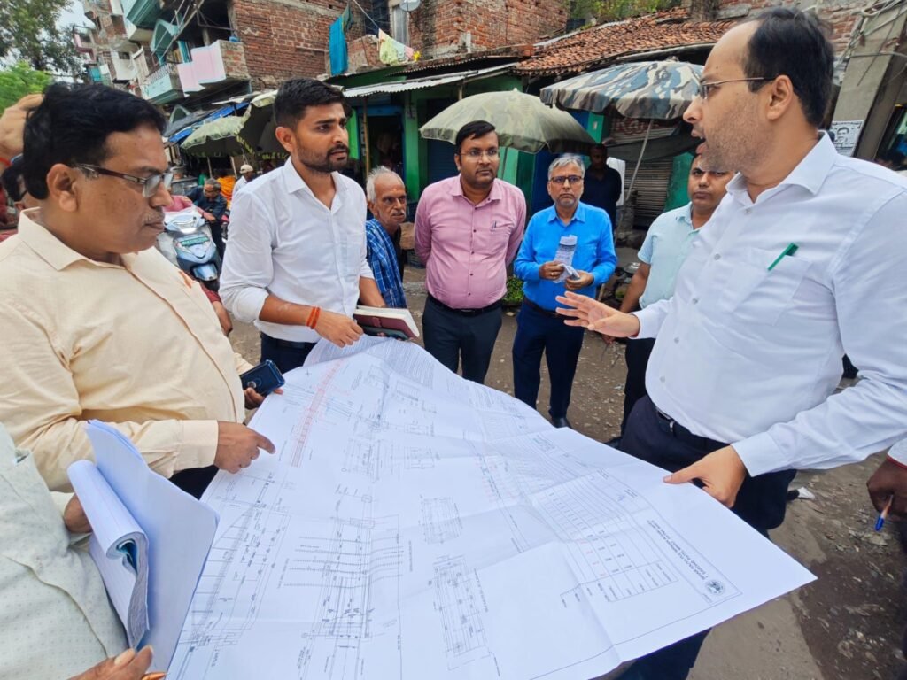 बागेश्वरी रेलवे गुमटी पर आरओबी निर्माण को लेकर 24 घंटे के अंदर टेंडर फाइनल कराने का डीएम ने दिया निर्देश 1 image editor output image 861129111 17523206338498251076187588180674 बागेश्वरी रेलवे गुमटी पर आरओबी निर्माण को लेकर 24 घंटे के अंदर टेंडर फाइनल कराने का डीएम ने दिया निर्देश