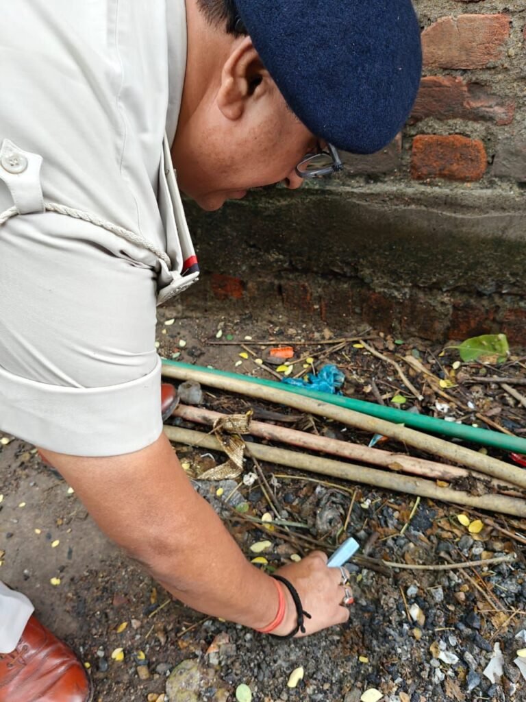 गया जी के बैरागी मोहल्ले में गोली मारकर युवक की हत्या, पुलिस जांच में जुटी, तीन की हुई पहचान, टायर जलाकर जताया विरोध 3 image editor output image 1143682546 17542206366565763719502909237016 गया जी के बैरागी मोहल्ले में गोली मारकर युवक की हत्या, पुलिस जांच में जुटी, तीन की हुई पहचान, टायर जलाकर जताया विरोध
