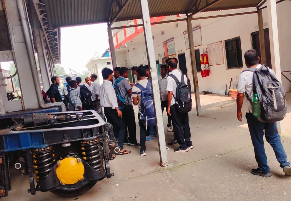 इन्तहा की हो गई हद तो हंगामा करना पड़ा, चार महीने से नहीं दिया वेतन, महाबोधि एक्स. बगैर अटेंडेंट के खुली 2 image editor output image 2067109292 1757680443025442295590614608714 इन्तहा की हो गई हद तो हंगामा करना पड़ा, चार महीने से नहीं दिया वेतन, महाबोधि एक्स. बगैर अटेंडेंट के खुली
