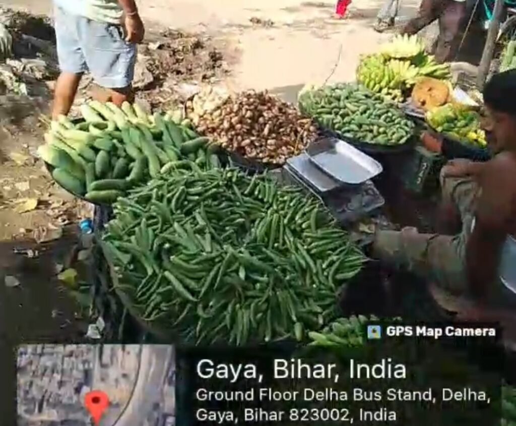 'माल महाराज के मिर्जा खेले होली' के तर्ज पर रेलवे की जमीन पर लगी दुकानों से हो रही अवैध वसूली 5 image editor output image 5163415 17586250361683359513697329887565 'माल महाराज के मिर्जा खेले होली' के तर्ज पर रेलवे की जमीन पर लगी दुकानों से हो रही अवैध वसूली