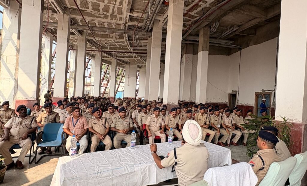 image editor output image1965854711 17585439568074027678377415766321 पितृपक्ष मेला के सफल आयोजन पर रेलवे सुरक्षा बल गया का सम्मान समारोह