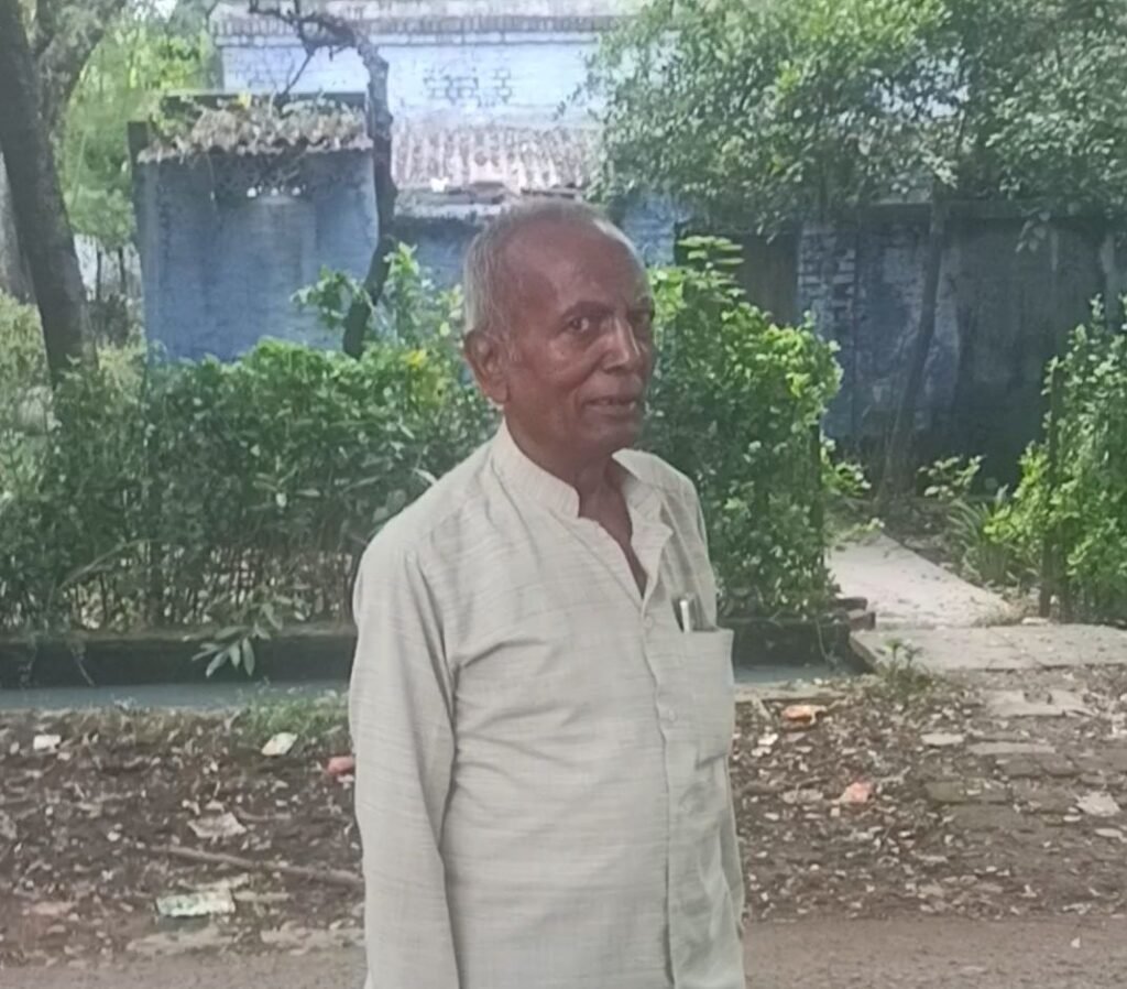 रेल कर्मचारियों के नेता सुरेश प्रसाद उर्फ मामा जी नहीं रहे, शोक में डूबे रेलकर्मी व लोको कॉलोनी के लोग 1 image editor output image9027496 17579457385298401631938834068053 रेल कर्मचारियों के नेता सुरेश प्रसाद उर्फ मामा जी नहीं रहे, शोक में डूबे रेलकर्मी व लोको कॉलोनी के लोग