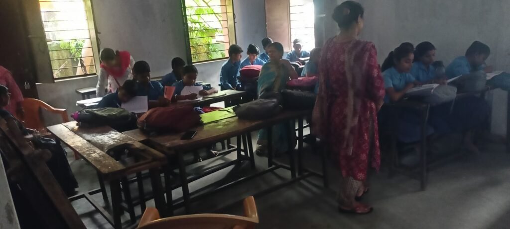 image editor output image 176109084 17619137783833723046923875103871 गया शहर का एक ऐसा विद्यालय, न तो पीने का पानी और ना ही शौचालय, छात्र और शिक्षक दोनों चिंतित