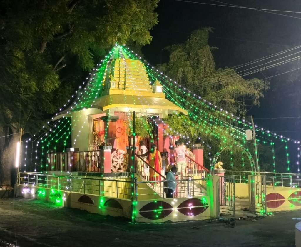 मनोकामना दुर्गा मंदिर, लोको कॉलोनी में 01 अक्टूबर की शाम होगी महाआरती, महाप्रसाद का भी होगा वितरण 1 image editor output image1696122262 17592859582077500103114748235972 मनोकामना दुर्गा मंदिर, लोको कॉलोनी में 01 अक्टूबर की शाम होगी महाआरती, महाप्रसाद का भी होगा वितरण
