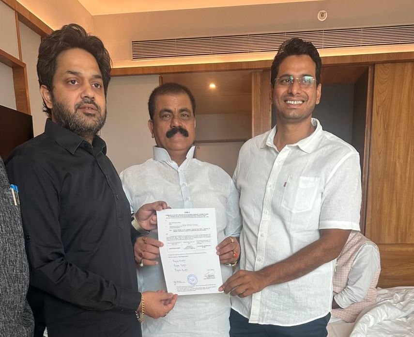 गया से मोहन श्रीवास्तव को मिला टिकट, समर्थकों में उत्साह, डॉ. प्रेम कुमार से तीसरी बार होगा सामना 1 image editor output image366775029 17606988759205620937194017386747 गया से मोहन श्रीवास्तव को मिला टिकट, समर्थकों में उत्साह, डॉ. प्रेम कुमार से तीसरी बार होगा सामना