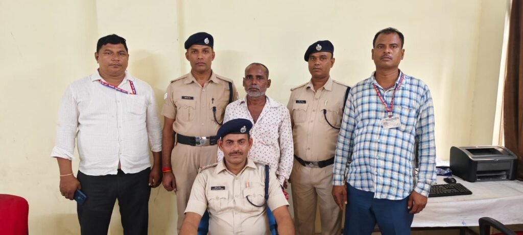 जवानी में चोरी की और अब जाकर 32 सालों बाद पकड़ा गया, आरपीएफ की बड़ी कार्रवाई 1 image editor output image817889906 17599304182458829514235320880945 जवानी में चोरी की और अब जाकर 32 सालों बाद पकड़ा गया, आरपीएफ की बड़ी कार्रवाई