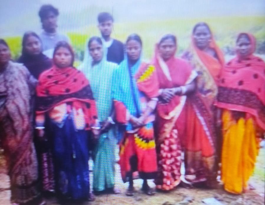 पईन से एक ढेला मिट्टी काटी भी नहीं गई और हो रहा भुगतान, मामला मनरेगा योजना का 2 image editor output image 462662796 17642369515047534437258821173185 पईन से एक ढेला मिट्टी काटी भी नहीं गई और हो रहा भुगतान, मामला मनरेगा योजना का