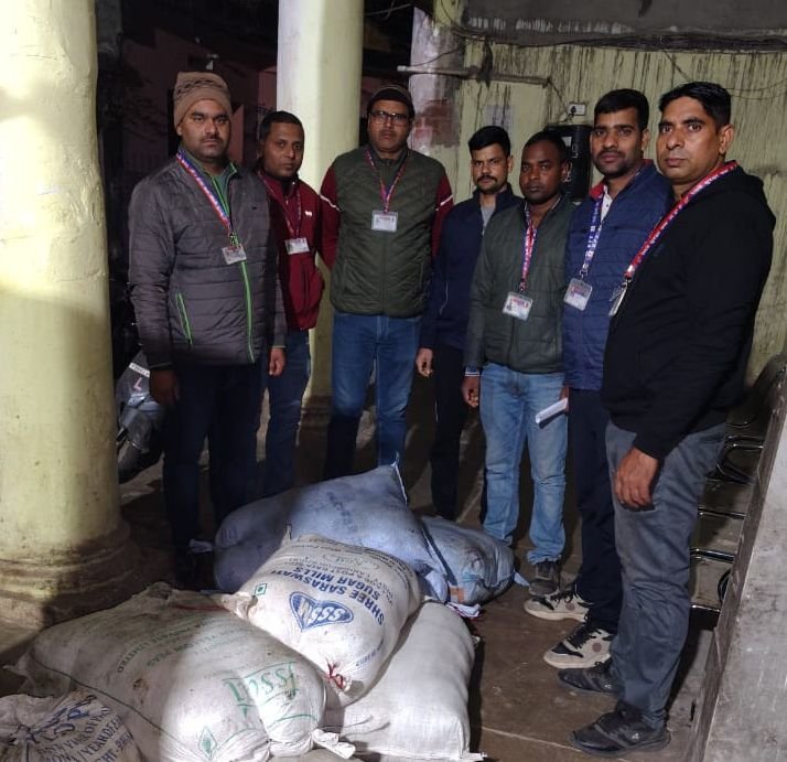 image editor output image 878540104 17641698793233402281695641540791 ये खबर जरा हट के है, विदेशी मिले तो रेल थाना और देसी मिले तो उत्पाद थाना, आखिर ऐसा क्यों?