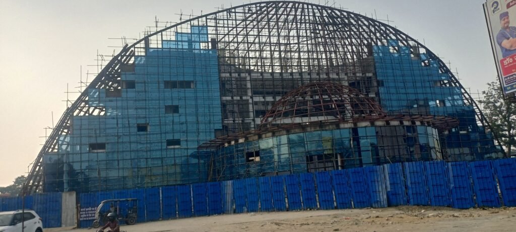 गया जंक्शन पर अंधेरगर्दी, पिक एंड ड्राप करने वाले वाहनों से वसूली की शिकायतें हुई आम, दुबई के युवक ने सोशल मीडिया पर डाला वीडियो 1 image editor output image2106577638 17631225004076142048401698956636 गया जंक्शन पर अंधेरगर्दी, पिक एंड ड्राप करने वाले वाहनों से वसूली की शिकायतें हुई आम, दुबई के युवक ने सोशल मीडिया पर डाला वीडियो