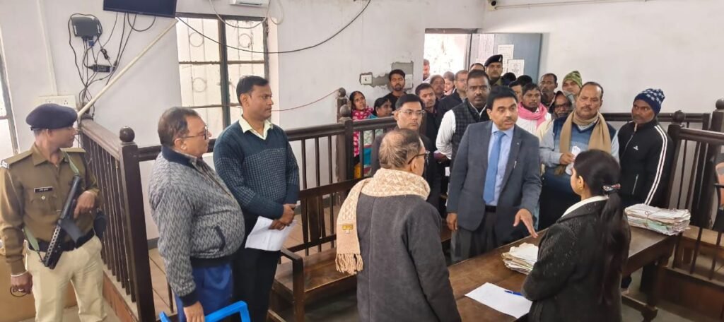 साल के अंतिम राष्ट्रीय लोक अदालत में 3,505 वादों का हुआ निष्पादन, ₹ 14.48 करोड़ राशि का हुआ समझौता 1 image editor output image 1134814509 17656314379892891147922257081721 साल के अंतिम राष्ट्रीय लोक अदालत में 3,505 वादों का हुआ निष्पादन, ₹ 14.48 करोड़ राशि का हुआ समझौता