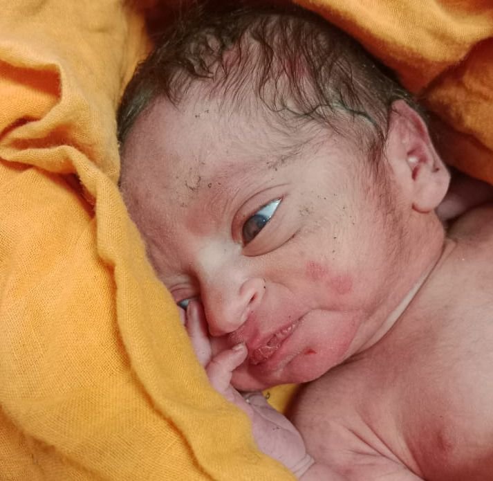 खेत में मिली नवजात बच्ची, विशिष्ट दत्तक ग्रहण संस्थान में सुरक्षित रखा गया 1 image editor output image 1286985253 1765560833422595538736724002447 खेत में मिली नवजात बच्ची, विशिष्ट दत्तक ग्रहण संस्थान में सुरक्षित रखा गया