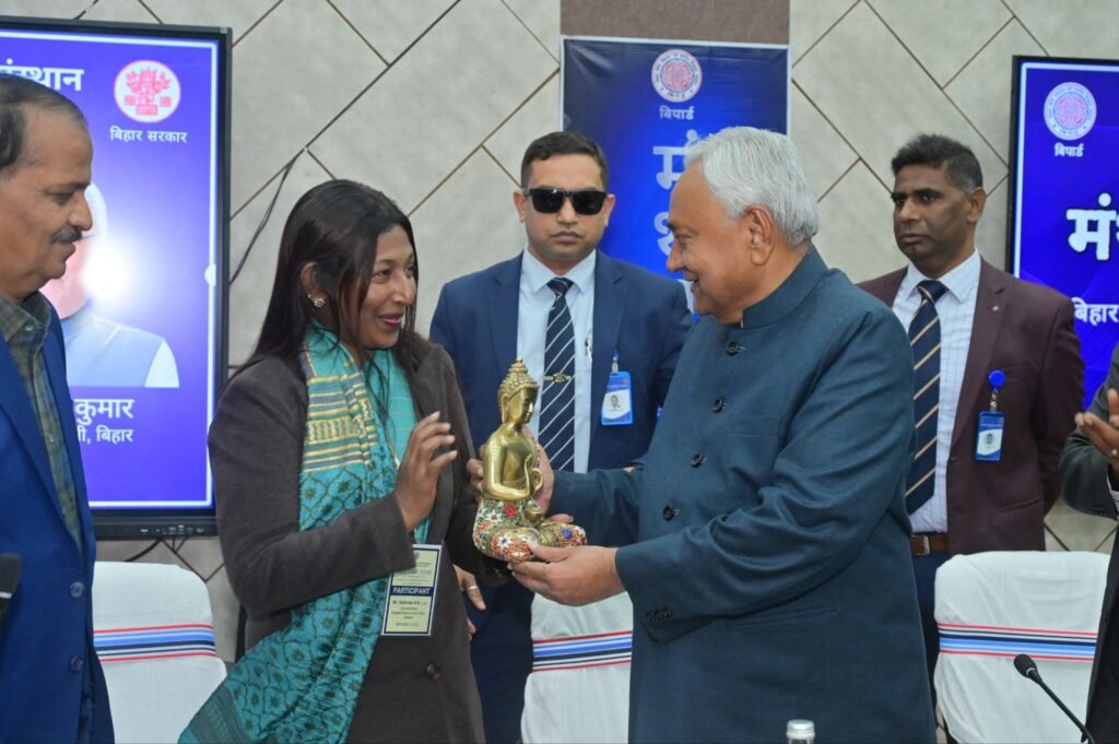 बिहार को देश के सर्वाधिक 5 विकसित राज्यों में शामिल करने के लिए तेजी से काम कर योजनाओं को पूर्ण करें:मुख्यमंत्री 1 image editor output image 920307100 17659740127398880891808843733511 बिहार को देश के सर्वाधिक 5 विकसित राज्यों में शामिल करने के लिए तेजी से काम कर योजनाओं को पूर्ण करें:मुख्यमंत्री