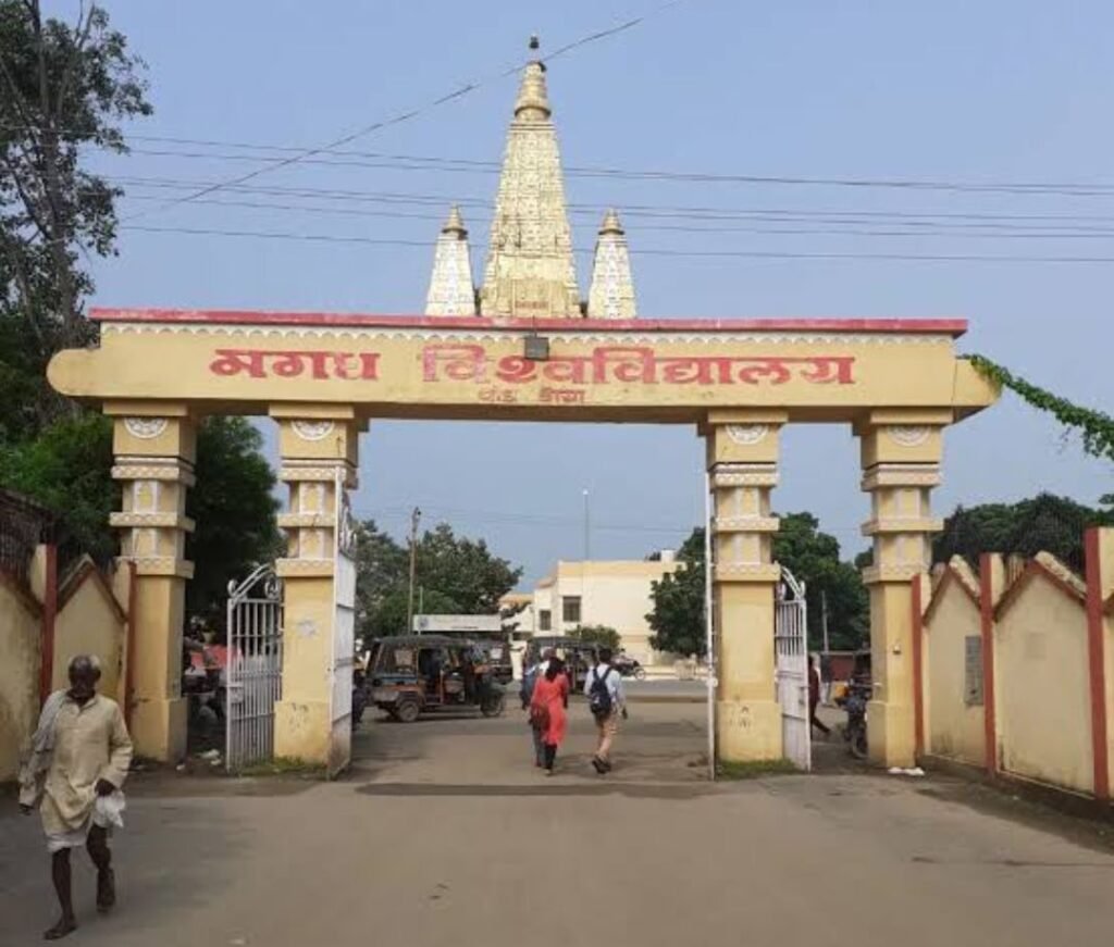 राज्यपाल ने मविवि के कुलपति के कलम पर लगाई 'रोक', कहा-निकट समय में आपका कार्यकाल समाप्त हो रहा 1 image editor output image1717518026 17655596081953353881455154593924 राज्यपाल ने मविवि के कुलपति के कलम पर लगाई 'रोक', कहा-निकट समय में आपका कार्यकाल समाप्त हो रहा