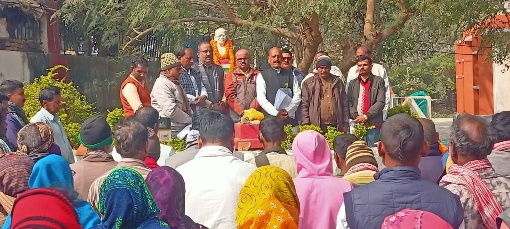 image editor output image 128202200 17697744879041740278733313352185 अखिल भारतीय प्रतिनिधि सभा में जनसमूह ने कुष्ठ मरीज के हितों की रक्षा का दुहराया संकल्प, दयालु प्रसाद बने राष्ट्रीय अध्यक्ष