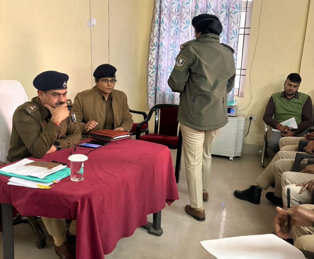 रेल एसएसपी ने कहा-कानून से ऊपर कोई नहीं,पुलिसकर्मी भी बच नहीं पाएंगे, कांडों की हुई गहन समीक्षा 1 image editor output image1883626360 17684882587181319012000721450910 रेल एसएसपी ने कहा-कानून से ऊपर कोई नहीं,पुलिसकर्मी भी बच नहीं पाएंगे, कांडों की हुई गहन समीक्षा
