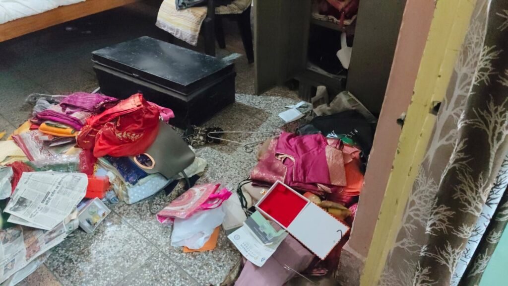 image editor output image1268212727 17727999443182577987094532636756 गया जी में सूने घर से लाखों के जेवरात समेत नकद की चोरी, होली मनाने मायके गईं थीं पीड़िता, पुलिस जांच में जुटी