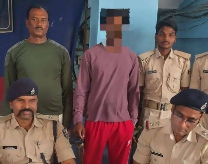 गया का विकास यादव ने ही मुख्यमंत्री के बेटे और भाजपा विधायक की आपत्तिजनक तस्वीर वायरल किया था, 24 घन्टे के अंदर पकड़ा गया 1 image editor output image1595914689 17735799074855617014004119318085 गया का विकास यादव ने ही मुख्यमंत्री के बेटे और भाजपा विधायक की आपत्तिजनक तस्वीर वायरल किया था, 24 घन्टे के अंदर पकड़ा गया