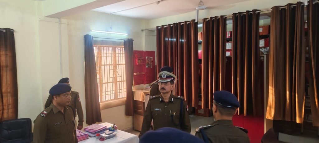 image editor output image822849197 1773499074007595067072312202312 रेल आईजी ने अनुशासन एवं बेहतर समन्वय के साथ कर्तव्यों के निर्वहन का दिया निर्देश