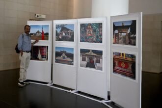 img 20260315 wa00256638242752105763325 बिहार म्यूजियम में 'बोधगया ग्लोबल डायलॉग' का भव्य आगाज़: छायाकार रूपक सिन्हा की तस्वीरों में जीवंत हुई सांस्कृतिक विरासत