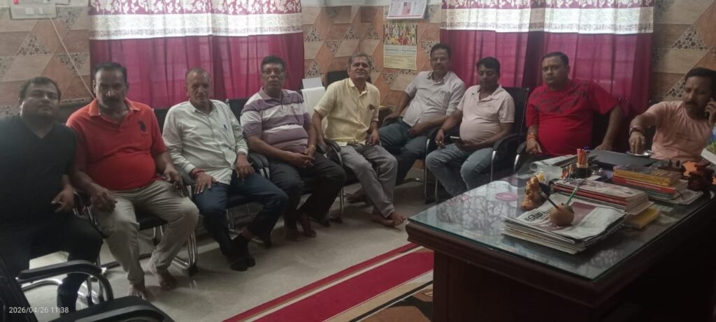 image editor output image197089071 17771874328852966608801852843744 गया में कार्यकर्ताओं ने सुना पीएम मोदी का 133वां ‘मन की बात’, डॉ. मनीष पंकज मिश्रा बोले- प्रेरणादायक संदेश राष्ट्र निर्माण में सहायक