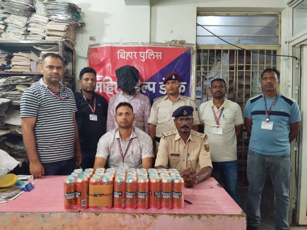 image editor output image855575731 17765842442874761277461089686555 पश्चिम बंगाल से शराब लेकर पहुंचा ही था की, गया जी में पकड़ा गया, भेजा जा रहा जेल, जानें कहां का है तस्कर