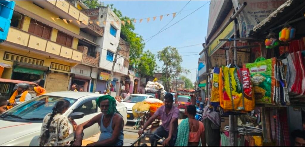 'आगे रास्ता बंद है' का बोर्ड, लेकिन सड़क पर दौड़ रहे वाहन; बागेश्वरी आरओबी निर्माण अब भी इंतजार में, देखिये कुछ खास तस्वीरें 2 image editor output image 997958614 1781846717729290123100666664661 'आगे रास्ता बंद है' का बोर्ड, लेकिन सड़क पर दौड़ रहे वाहन; बागेश्वरी आरओबी निर्माण अब भी इंतजार में, देखिये कुछ खास तस्वीरें