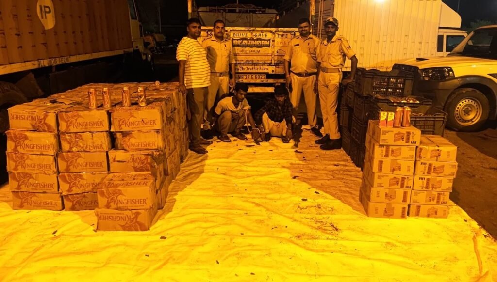 गया में अवैध शराब की बड़ी खेप जब्त, 1643 लीटर बीयर व विदेशी शराब बरामद, दो तस्कर गिरफ्तार 1 image editor output image 445062680 17835092950844049948395165459321 गया में अवैध शराब की बड़ी खेप जब्त, 1643 लीटर बीयर व विदेशी शराब बरामद, दो तस्कर गिरफ्तार