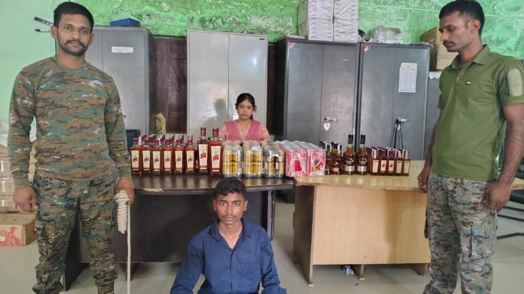 image editor output image2118734800 17864524468537967134322865440202 उत्पाद विभाग की कार्रवाई, 160 बोतल विदेशी शराब के साथ तस्कर गिरफ्तार, बाइक से ले जा रहा था शराब